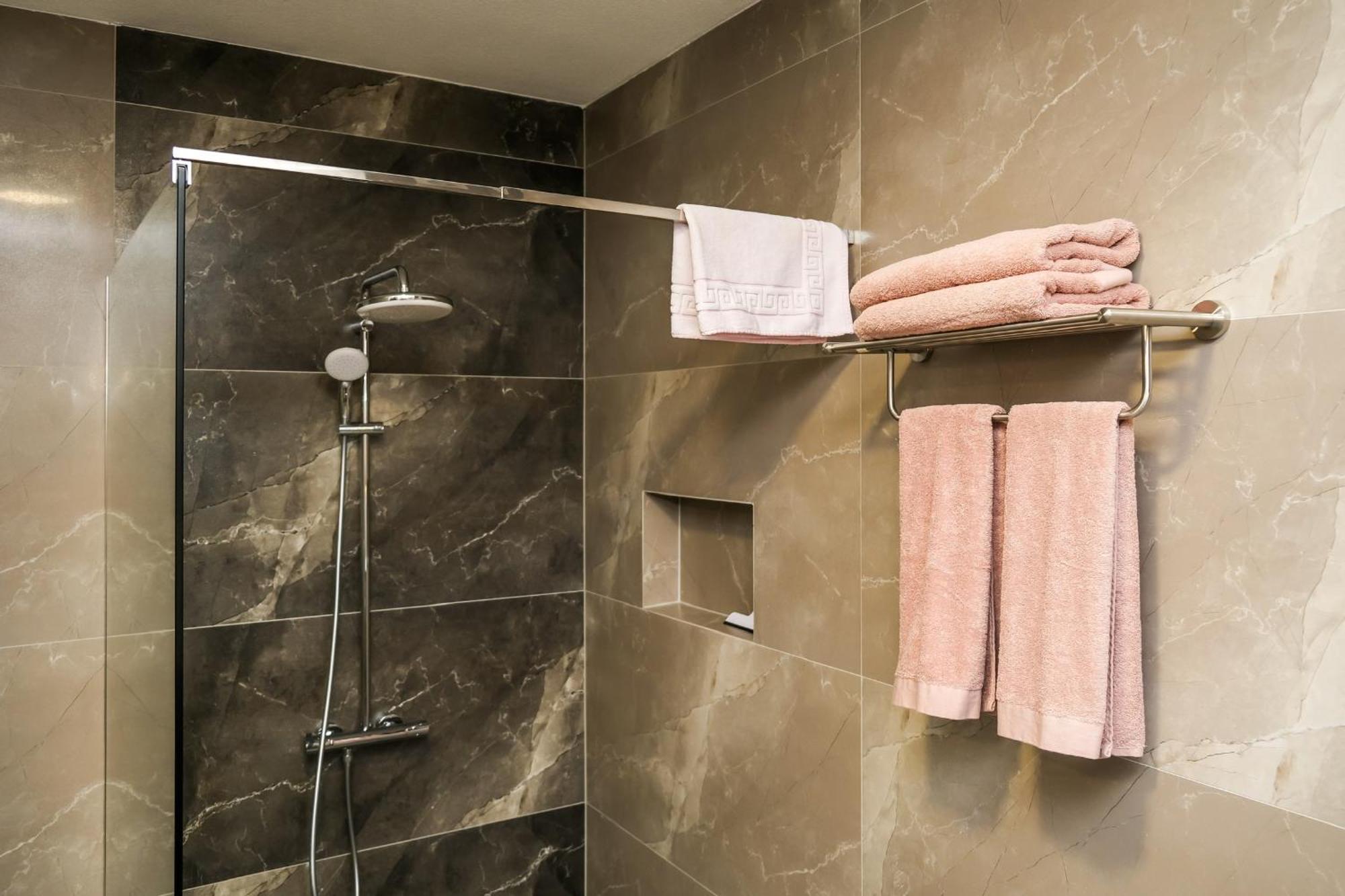 Nest Apartments Gjakova Εξωτερικό φωτογραφία
