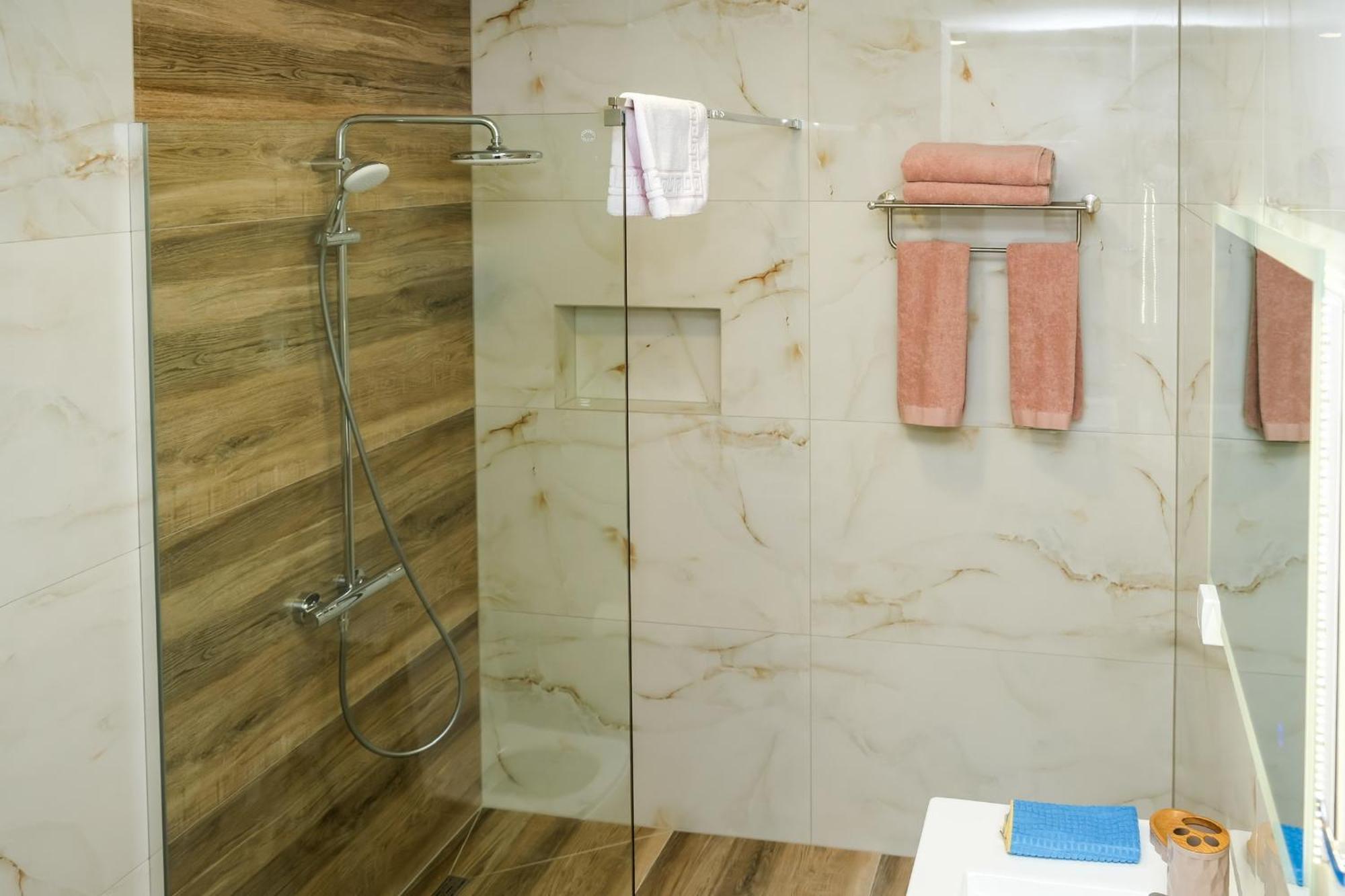 Nest Apartments Gjakova Εξωτερικό φωτογραφία