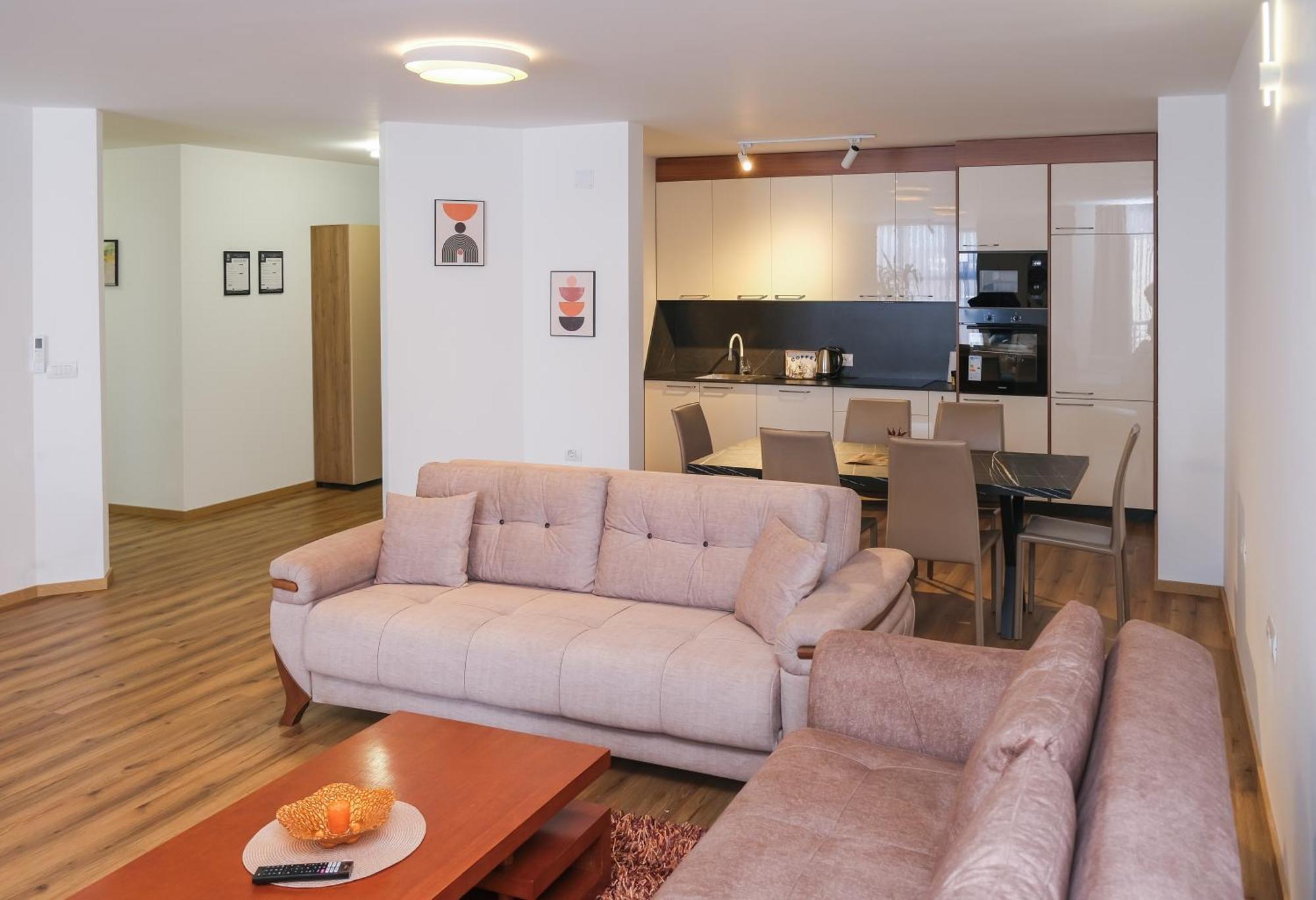 Nest Apartments Gjakova Εξωτερικό φωτογραφία
